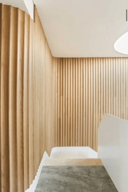 Natural oak concave flexible panel | PanFlex